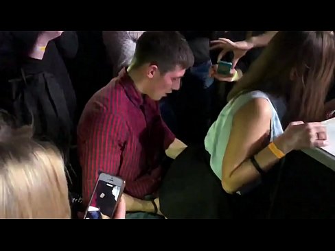 ❤️ Tinuod nga sekso sa usa ka nightclub sa Russia. Ang 18-anyos nga Ruso nga babaye sa anus ug puwerta nakighilawas sa usa ka nightclub ❤ Sex video sa amon ceb.special-grasser.ru ☑